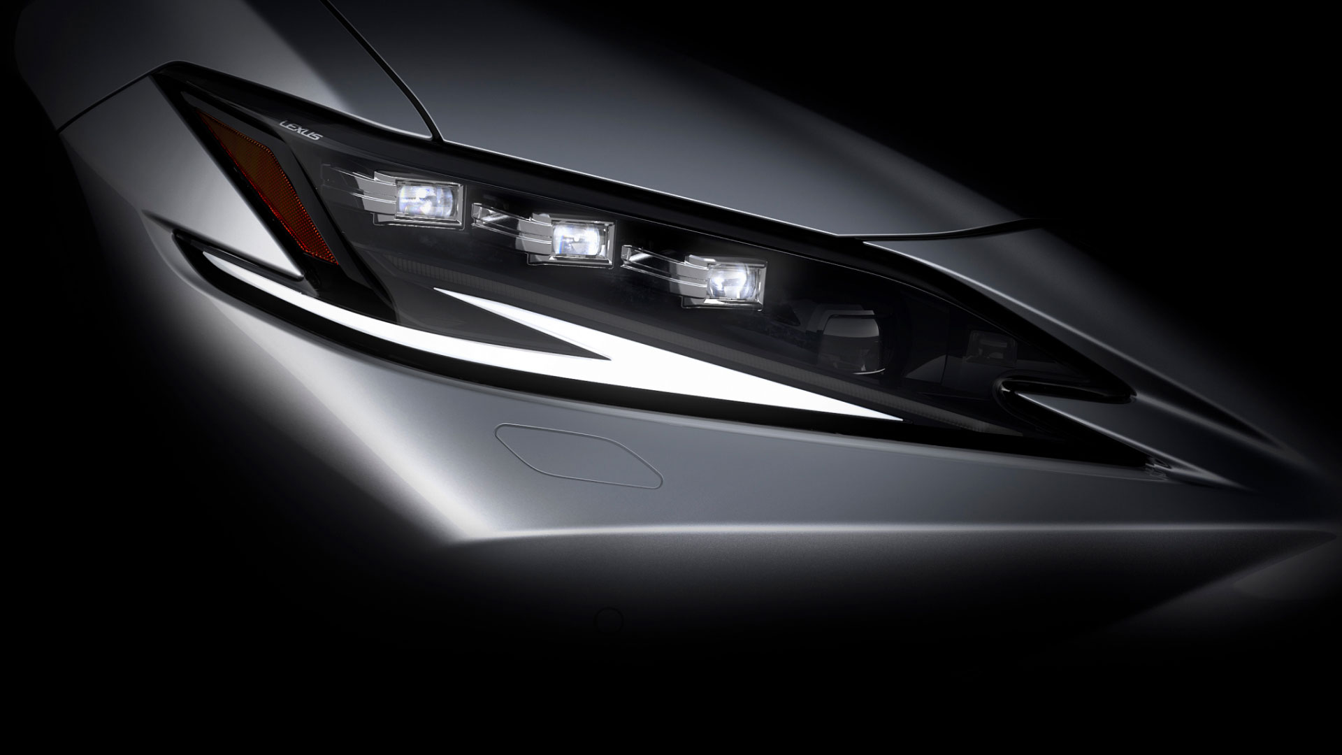 2021 Lexus ES. (Overseas model shown. Australian specifications & features may differ. See your Lexus dealer for details.)